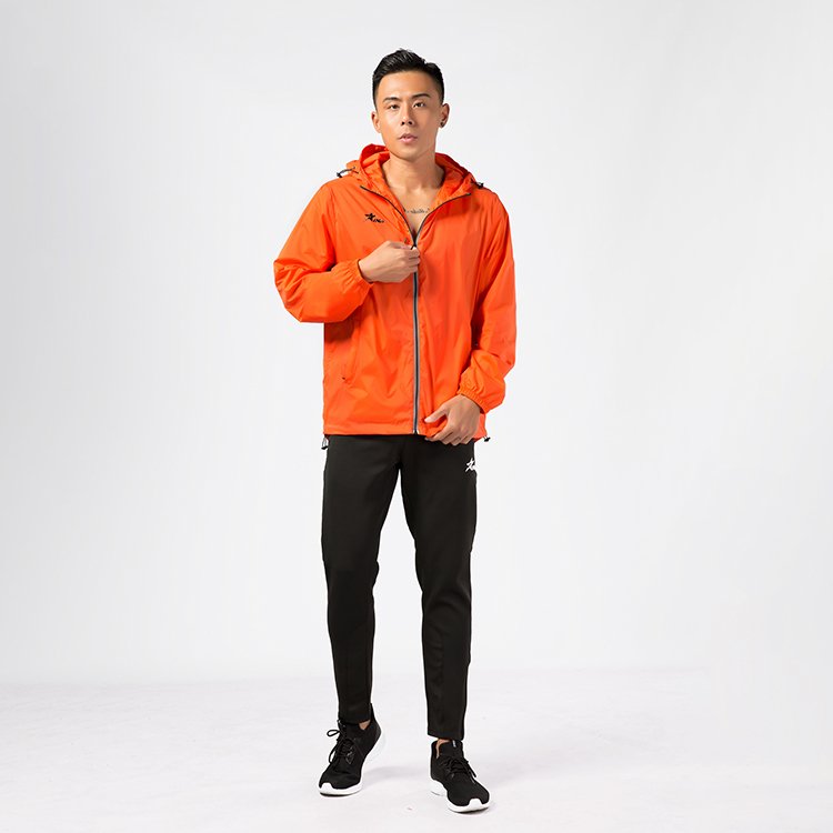 103clothes for men:OEM manufacturer Wholesale 100% Polyester Latest Design Soccer Tracksuit Windbrea