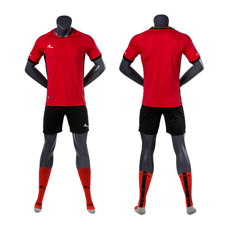 124clothes for men：Custom sublimated new model plain sportswear soccer uniform set 
