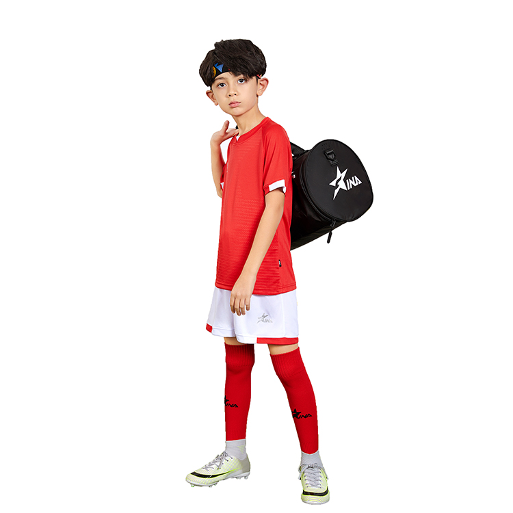 157clothes for men:Professional manufacturer custom soccer jersey uniform for men and kids 